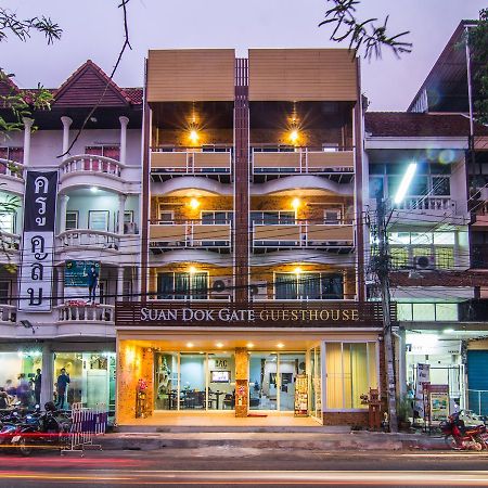 Suan Dok Gate Guesthouse Čiang Mai Exteriér fotografie
