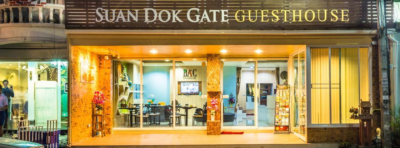 Suan Dok Gate Guesthouse Čiang Mai Exteriér fotografie