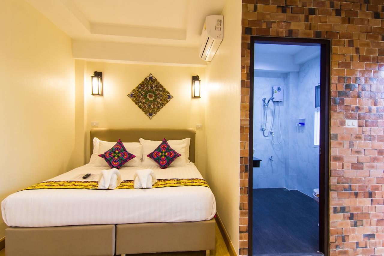 Suan Dok Gate Guesthouse Čiang Mai Exteriér fotografie