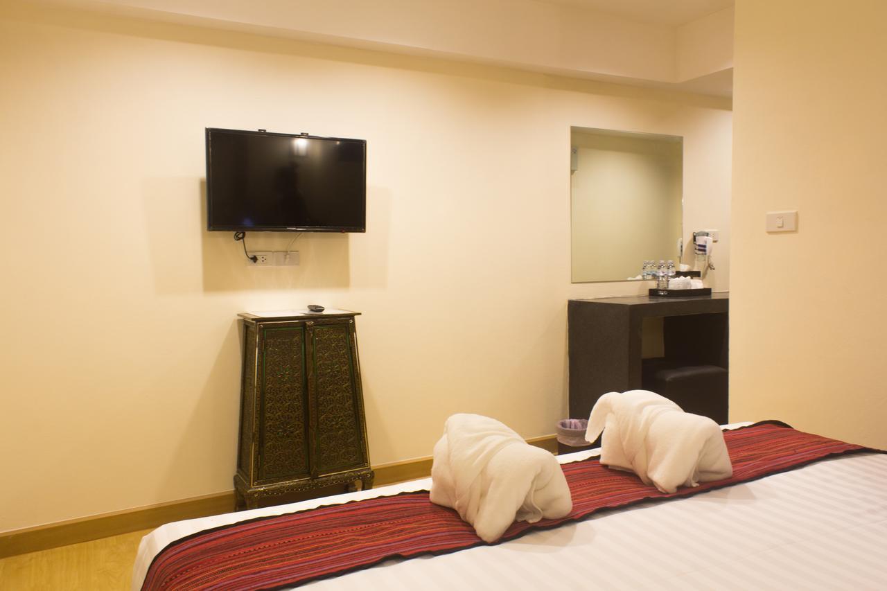 Suan Dok Gate Guesthouse Čiang Mai Exteriér fotografie
